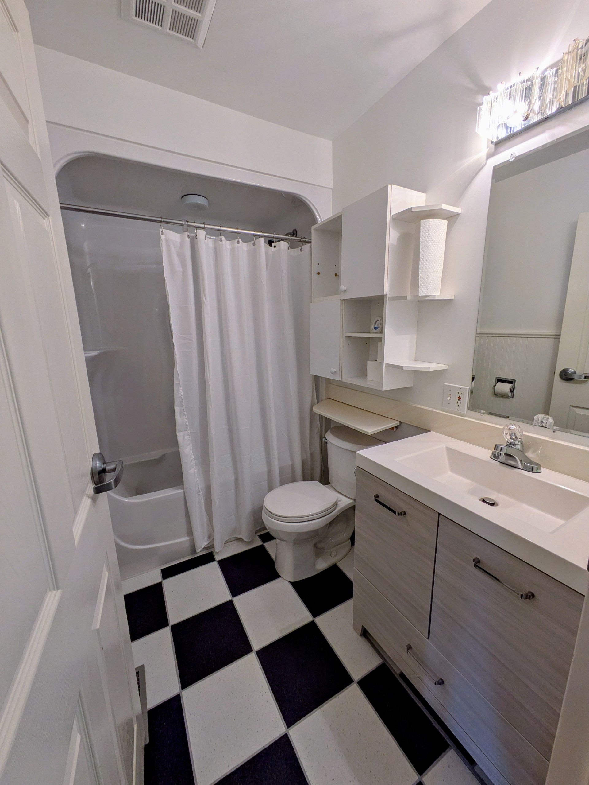 Main Bathroom